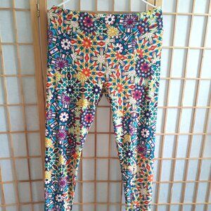 LULAROE LEGGINGS STRETCH BANDED MULTICOLOR KALEIDOSCOPE WOMENS SIZE TALL & CURVY